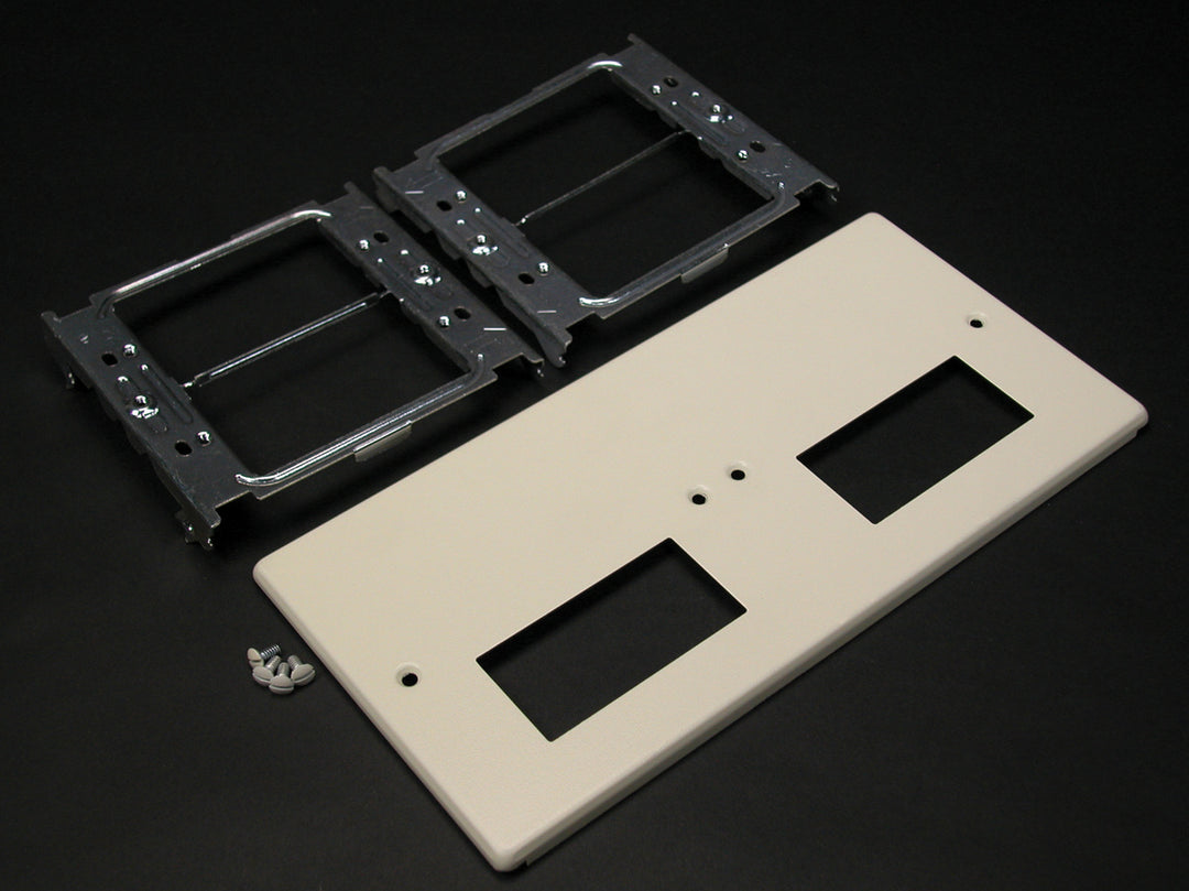 4-GANG W/TWO RECTANGULAR OPENINGS
