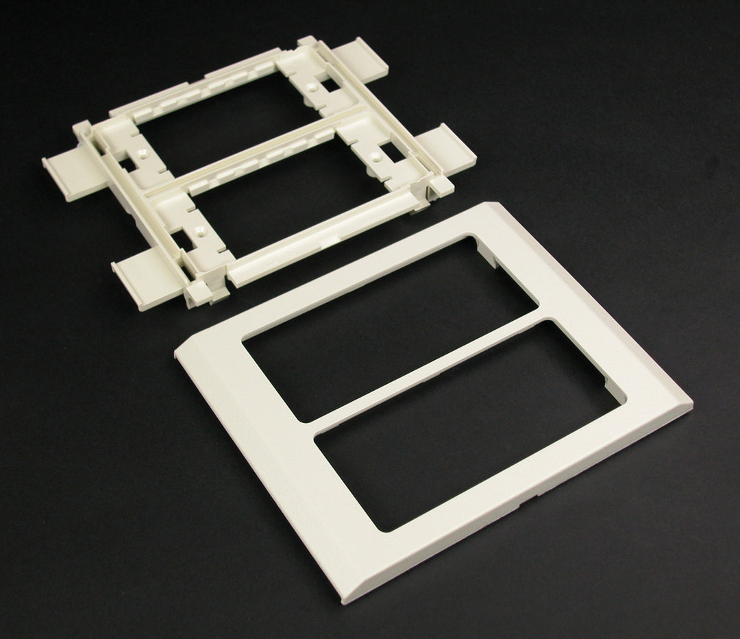 PLASTIC DEVICE MOUNTING PLATE-GREY