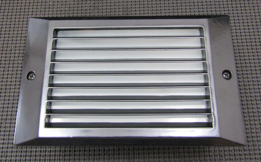 XENON ALUMINUM STEP LIGHT FIXTURE