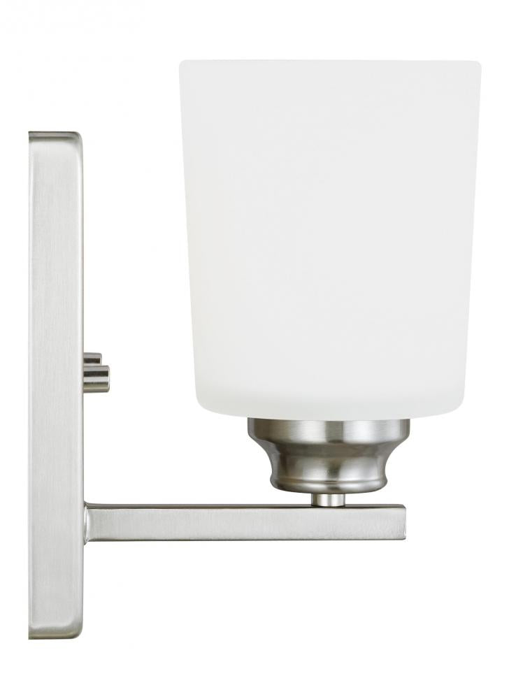 Vinton One Light Wall / Bath Sconce