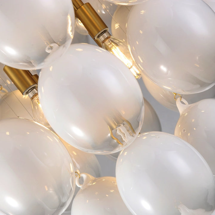 Globo Collection 9-Light Chandelier Brass