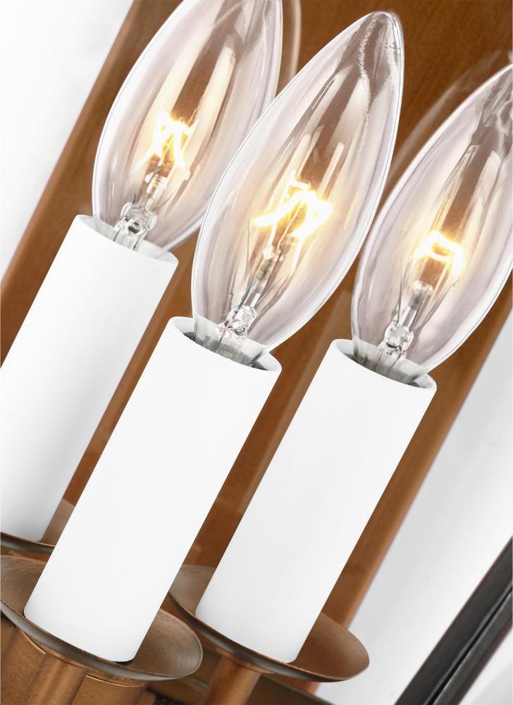 Hyannis Medium Wall Lantern