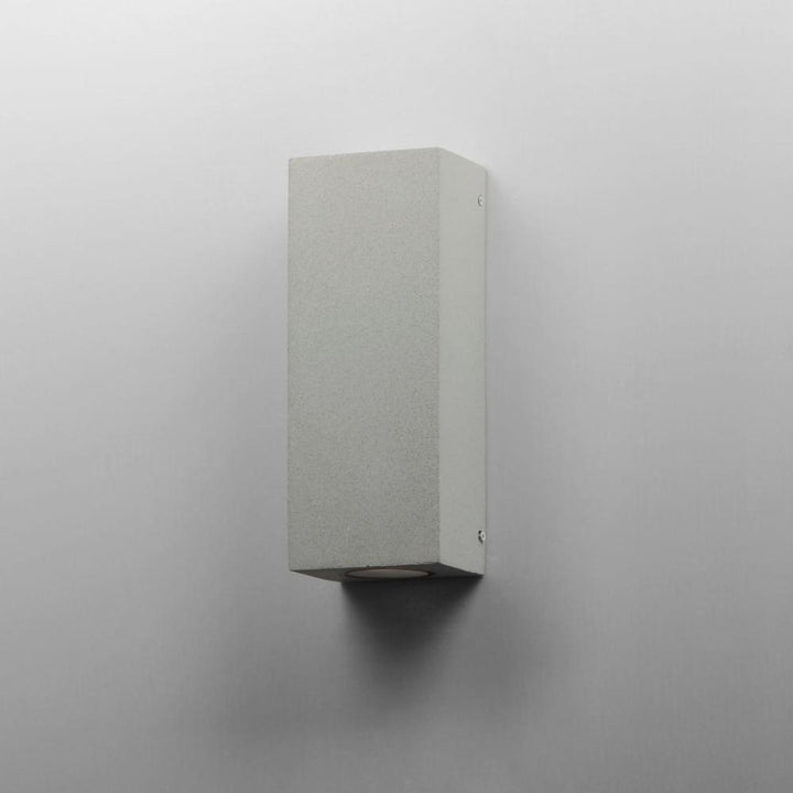 Pilar-Outdoor Wall Mount