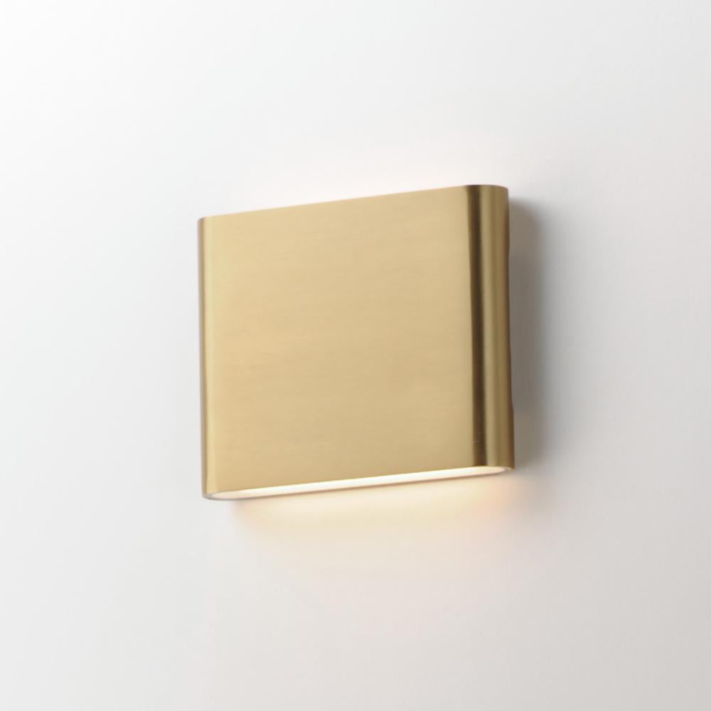 Spartan-Wall Sconce