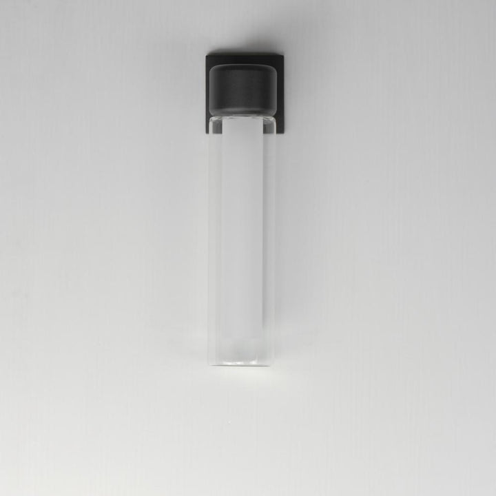 Dram-Outdoor Wall Mount