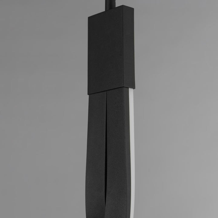 Serpentine-Single Pendant