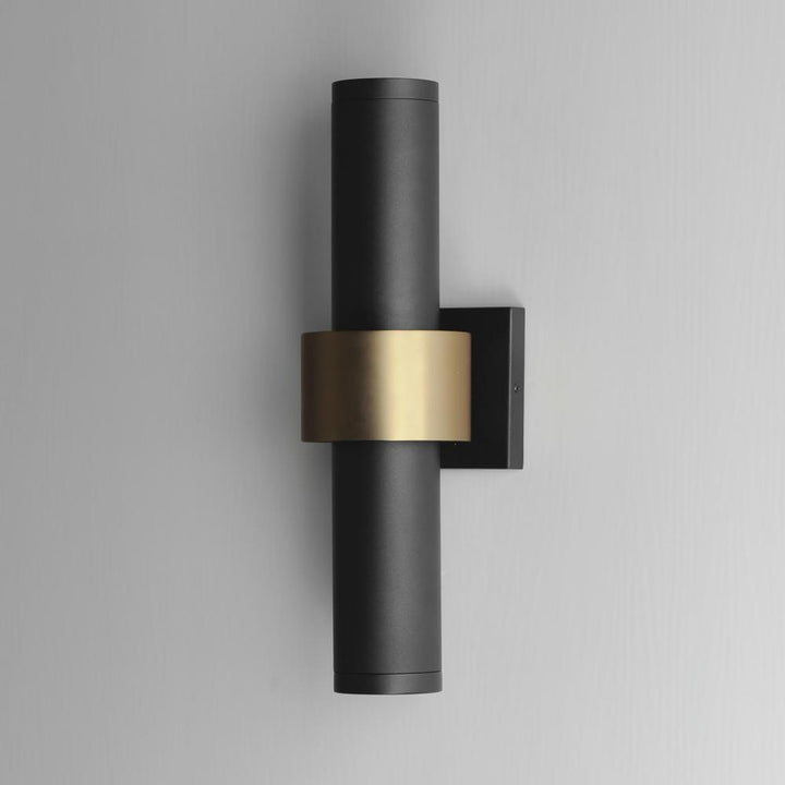 Reveal Outdoor-Outdoor Wall Mount