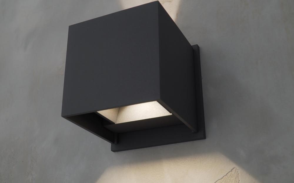 Alumilux Cube-Wall Sconce