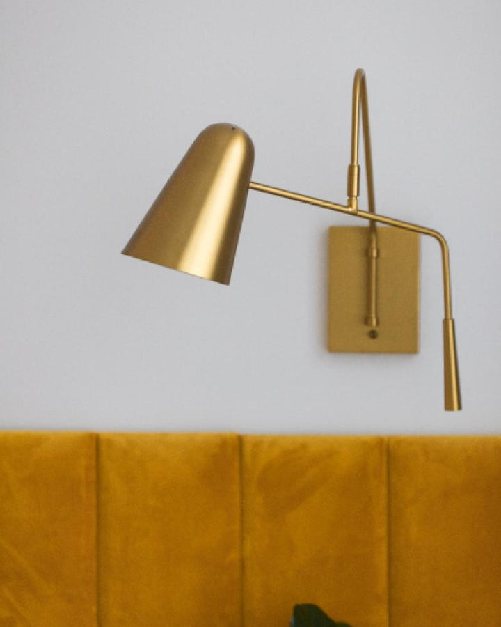 Simon Task Sconce