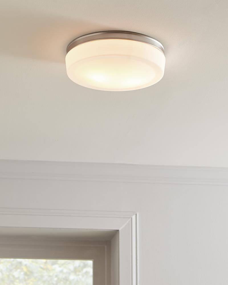Issen Flush Mount