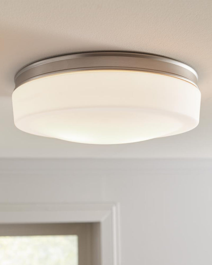 Issen Flush Mount