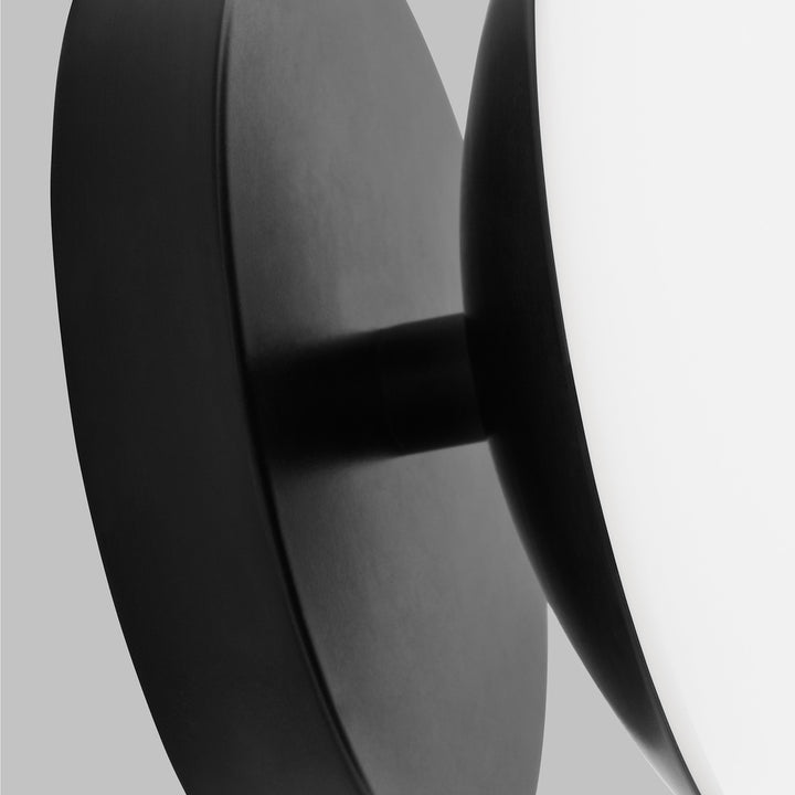 Lune Sconce