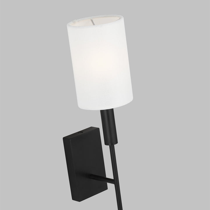 Brianna Tail Sconce