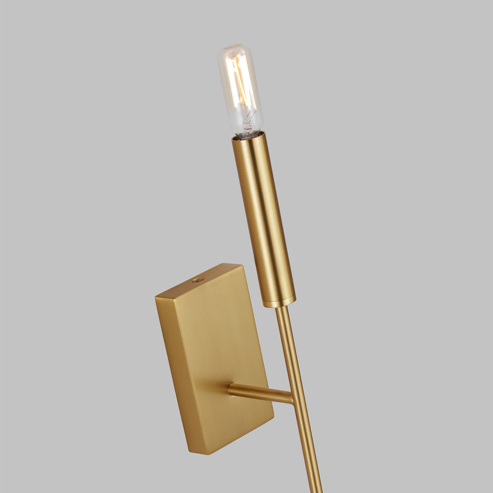 Brianna Tail Sconce