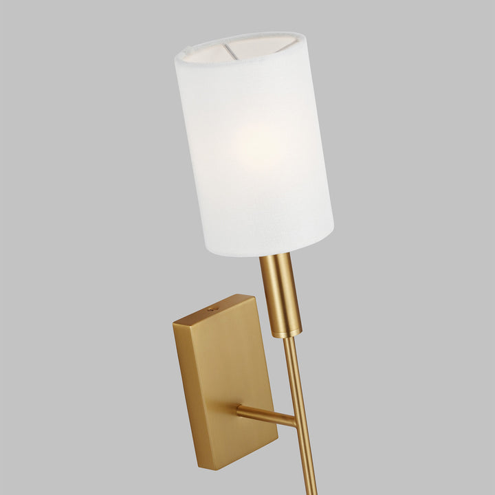 Brianna Tail Sconce