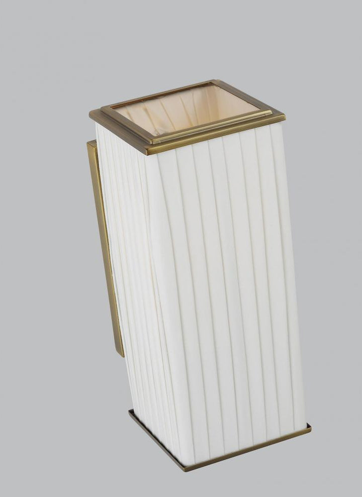 Esther Sconce