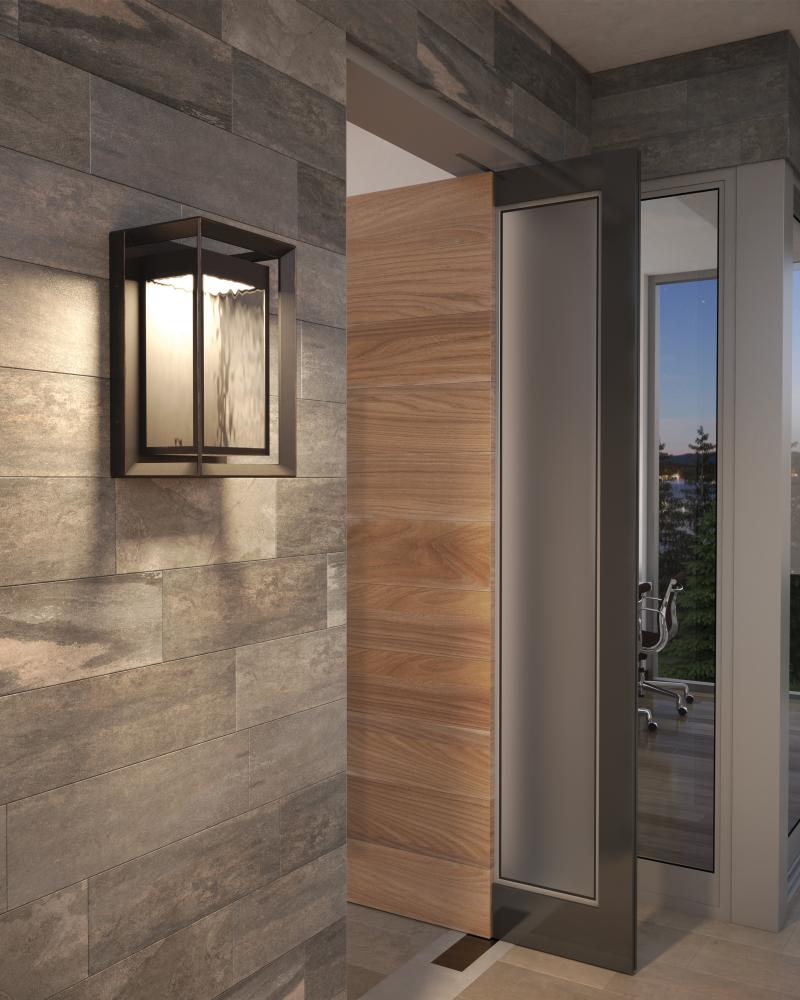 Urbandale Large LED Lantern