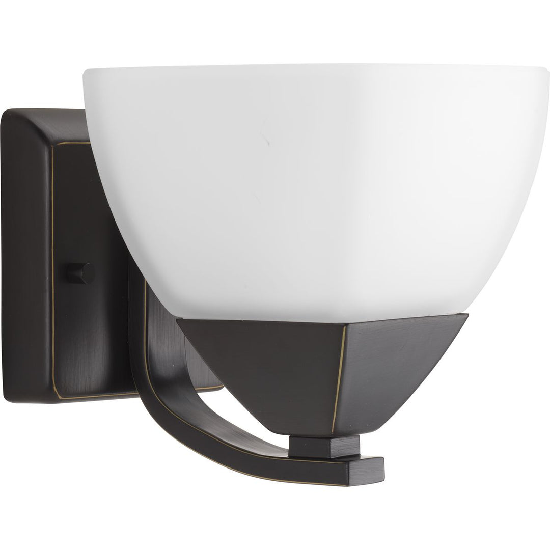 Appeal 1-100W MED BATH BRACKET ABZ