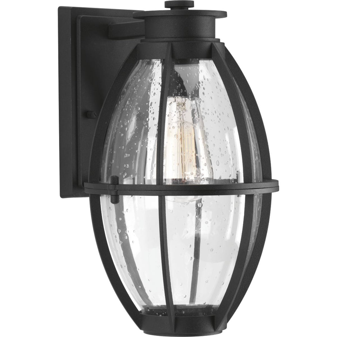 P560024-031 1-100W MED WALL LANTERN