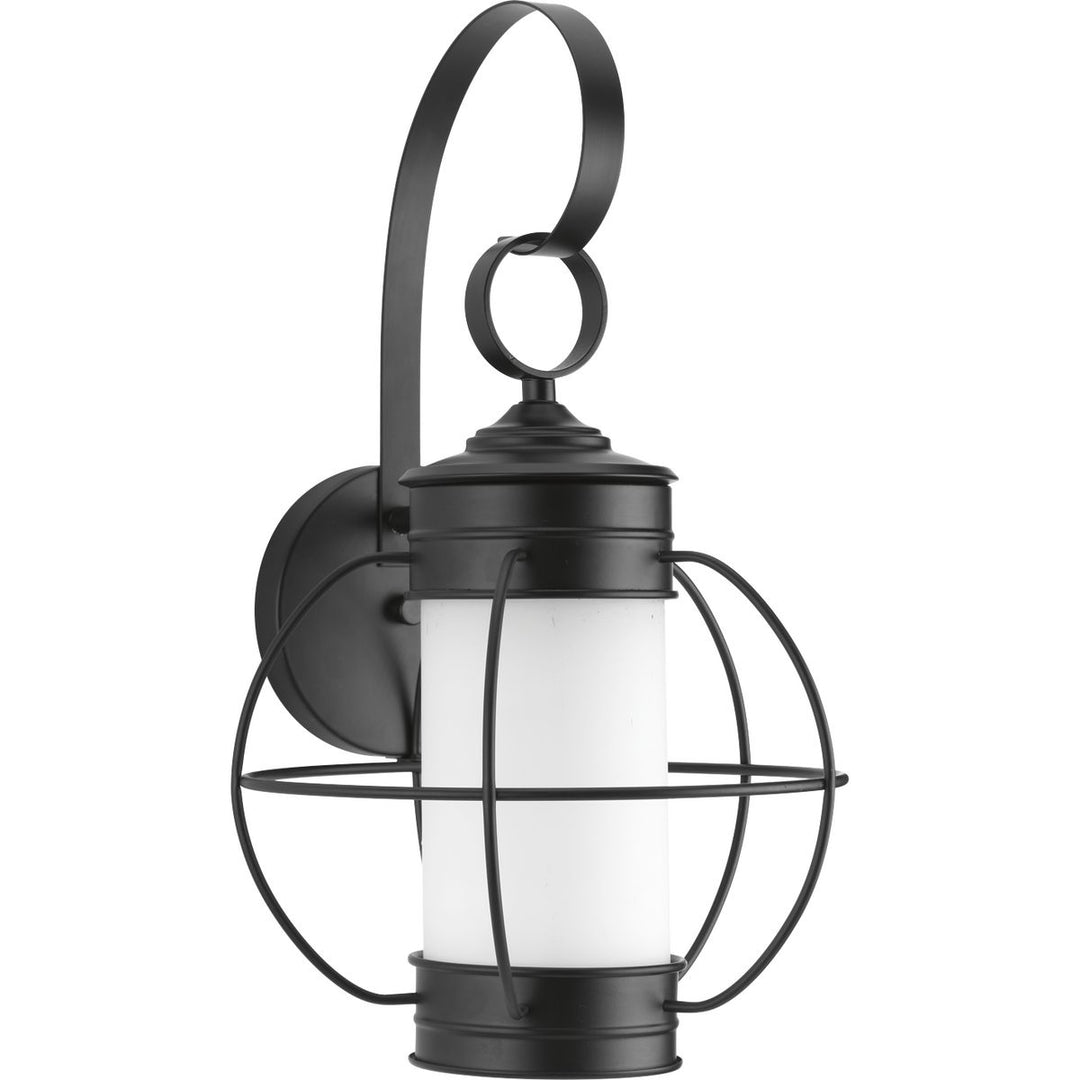P560042-031 1-100W MED WALL LANTERN