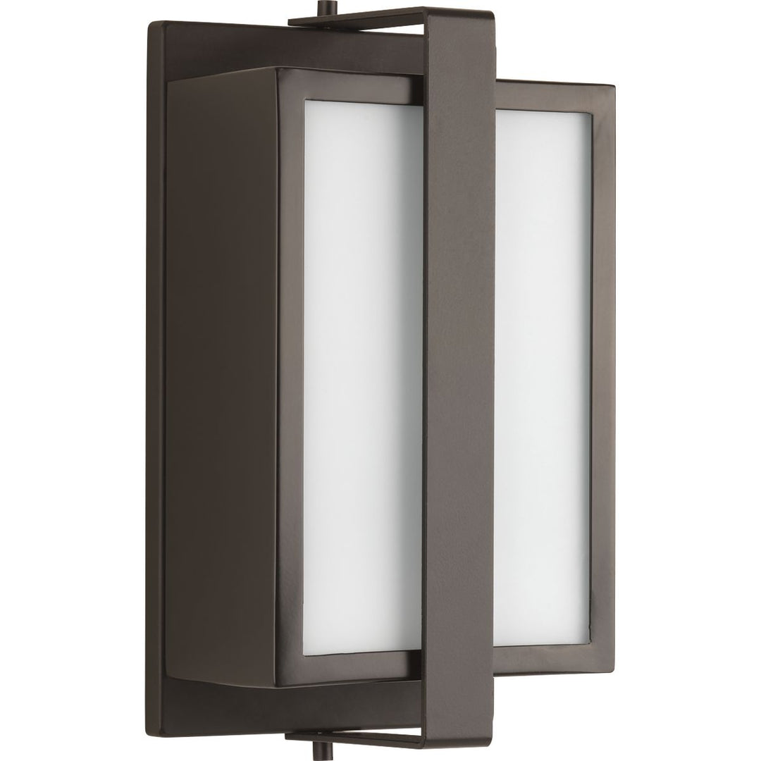 P560045-129 1-60W MED WALL LANTERN