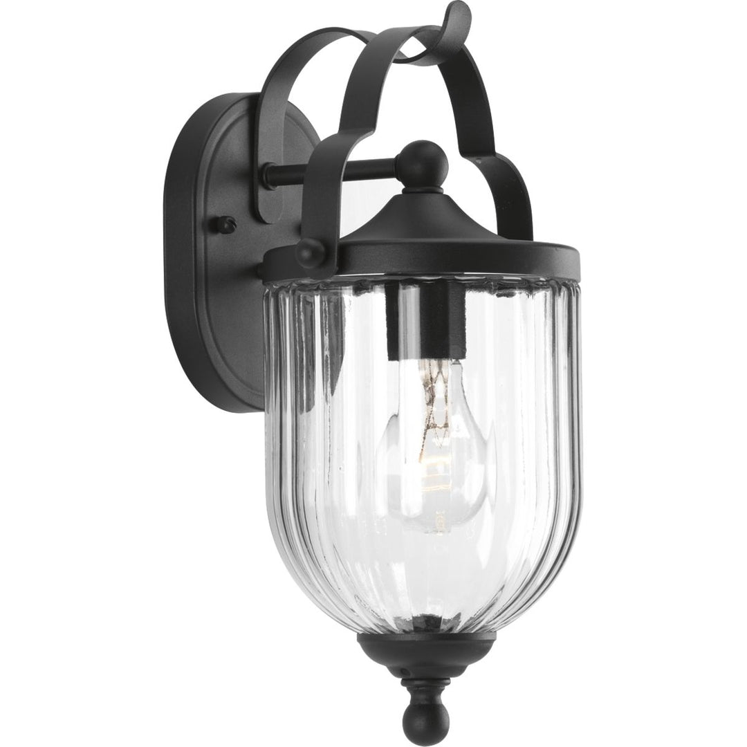 P560062-031 1-100W MED WALL LANTERN
