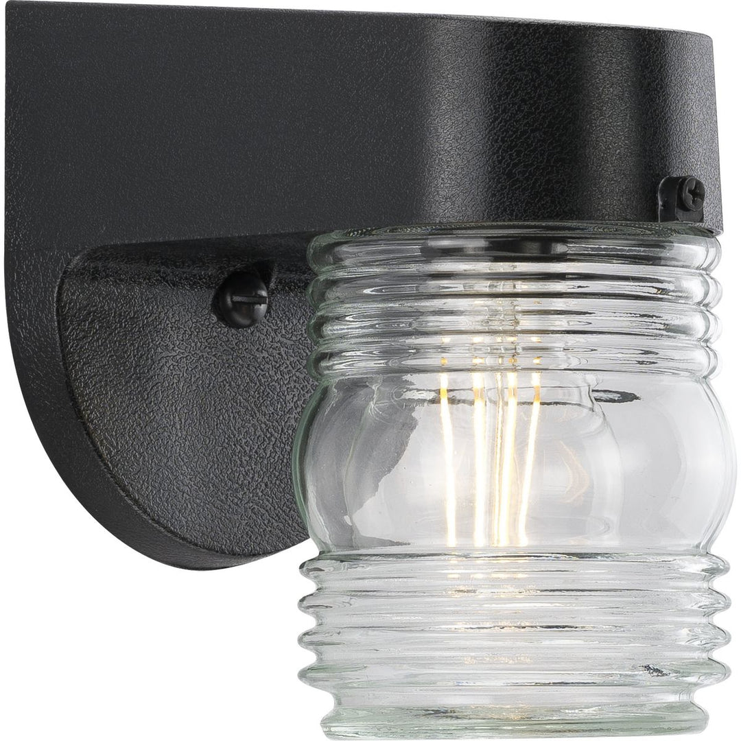 P5612-31 1-60W MED WALL LANTERN