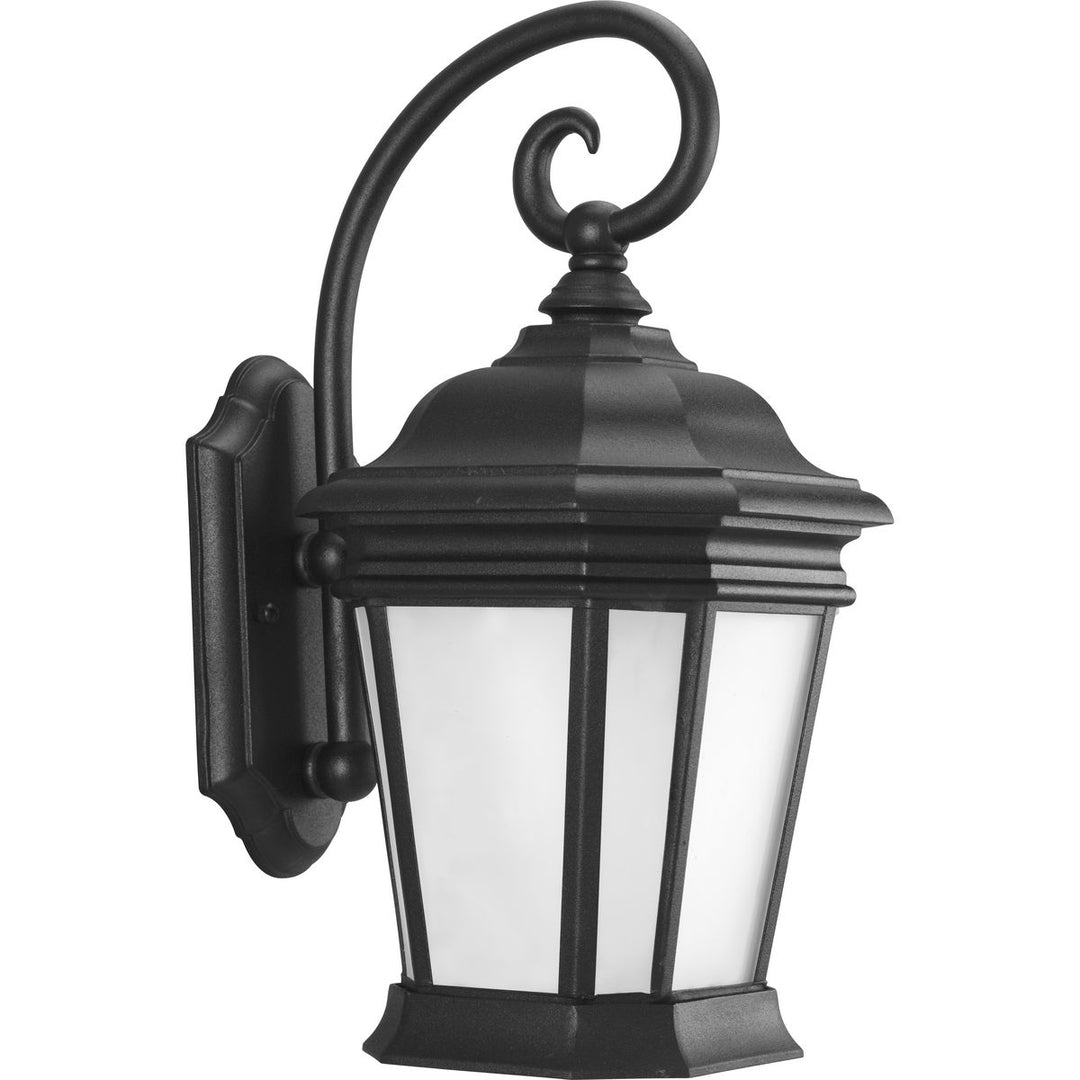 P5686-31 1-26W GU24 WALL LANTERN