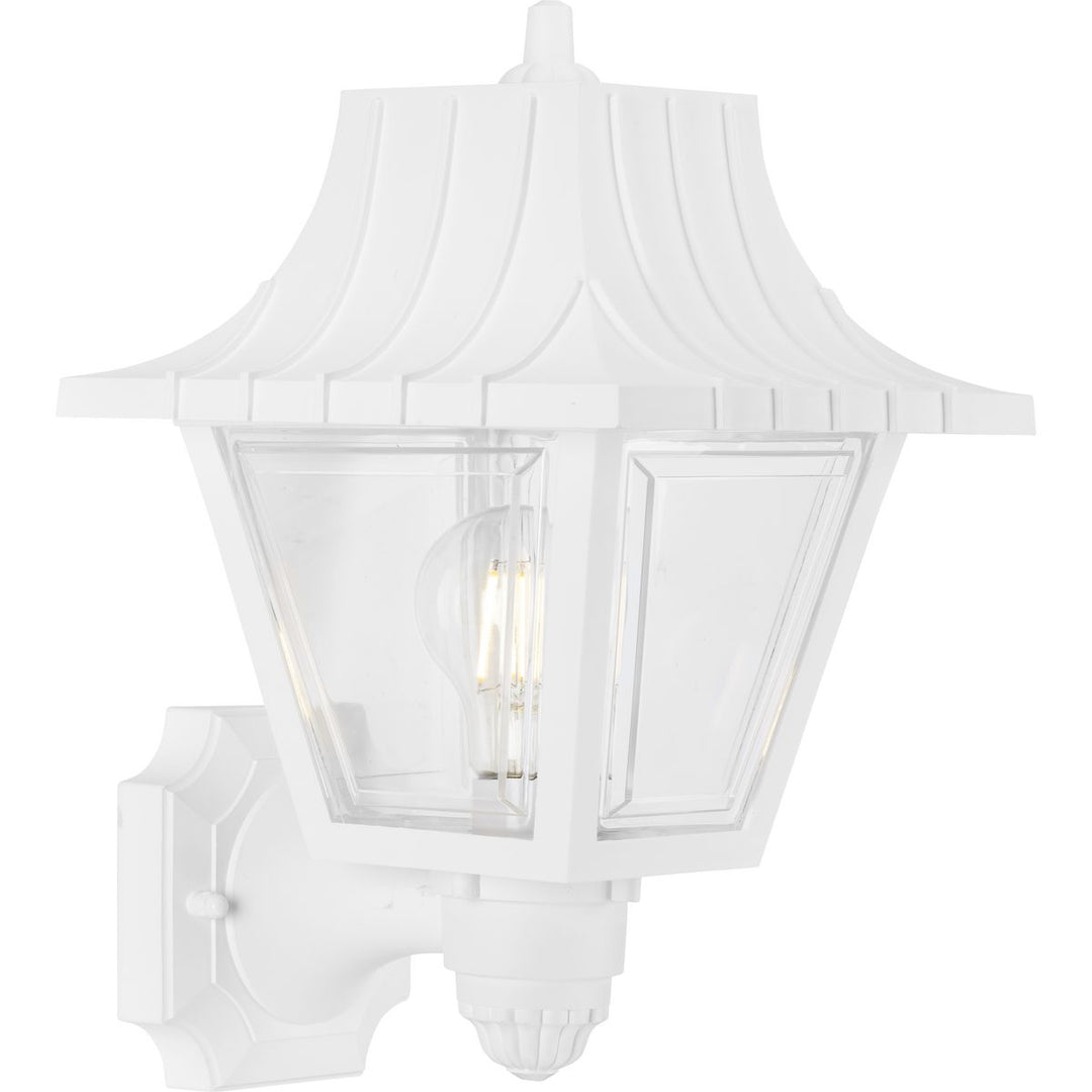 P5814-30 1-60W MED WALL LANTERN