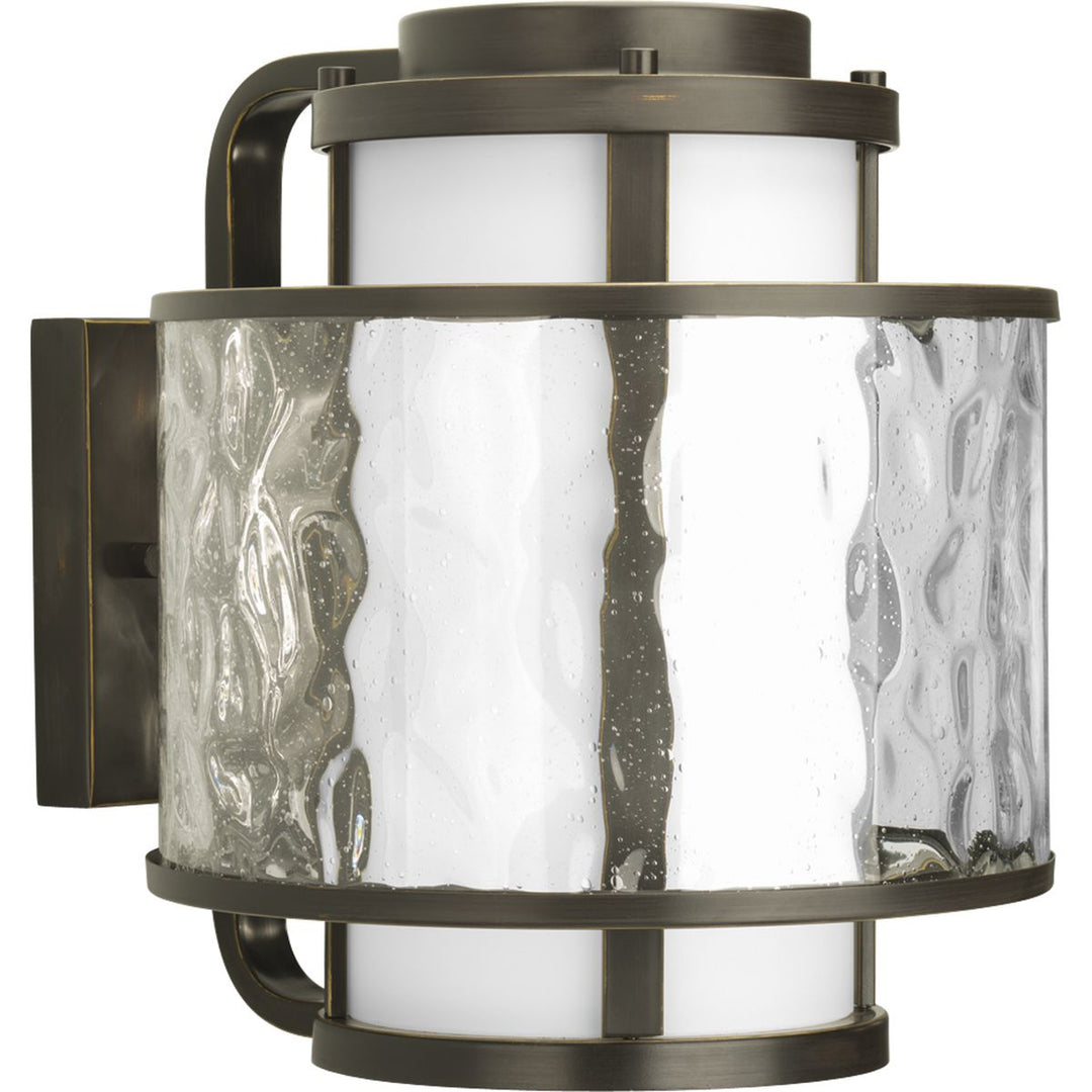 Bay Court Outdoor 1-Light Wall LNT AB