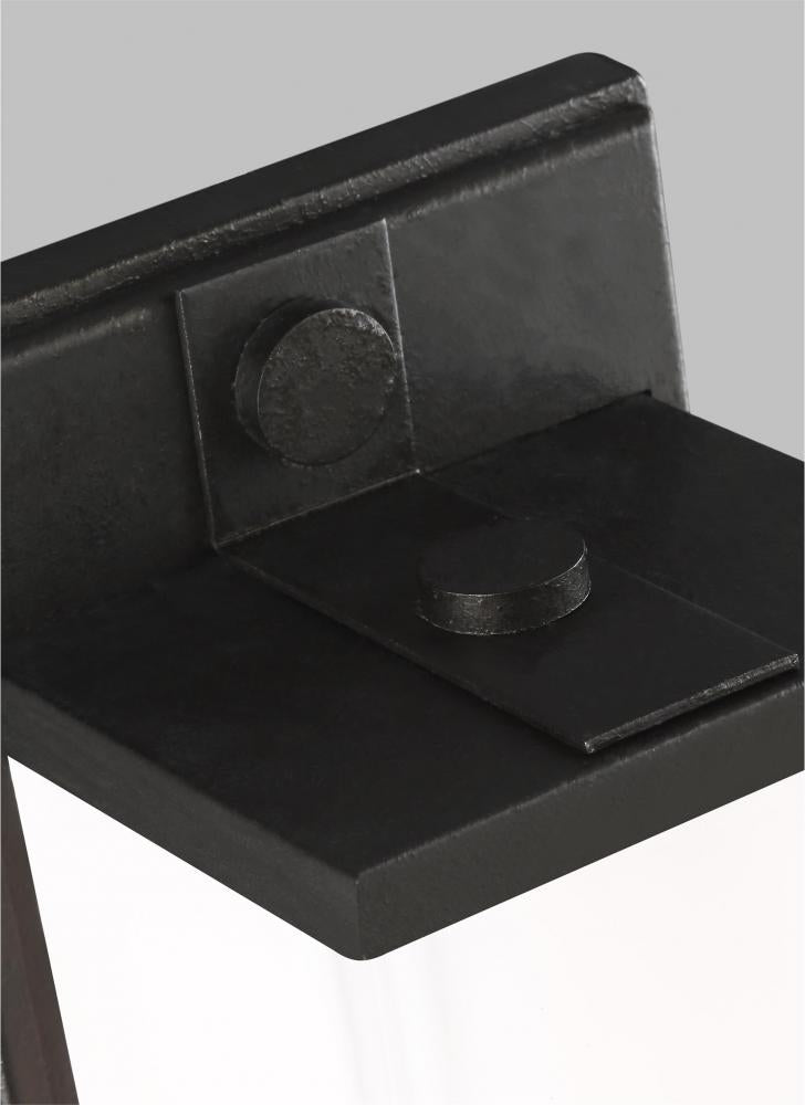 Logan Linear Tall Sconce