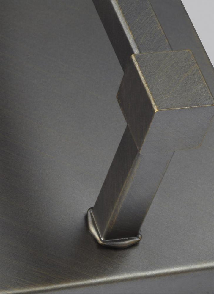 Quinn 1 - Light Sconce