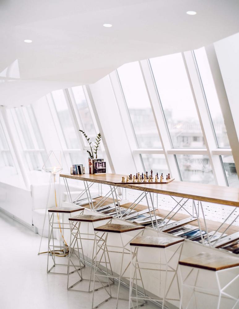 6'' 5CCT 1" deep regressed panel 0-10V dimming (120-277-347V)