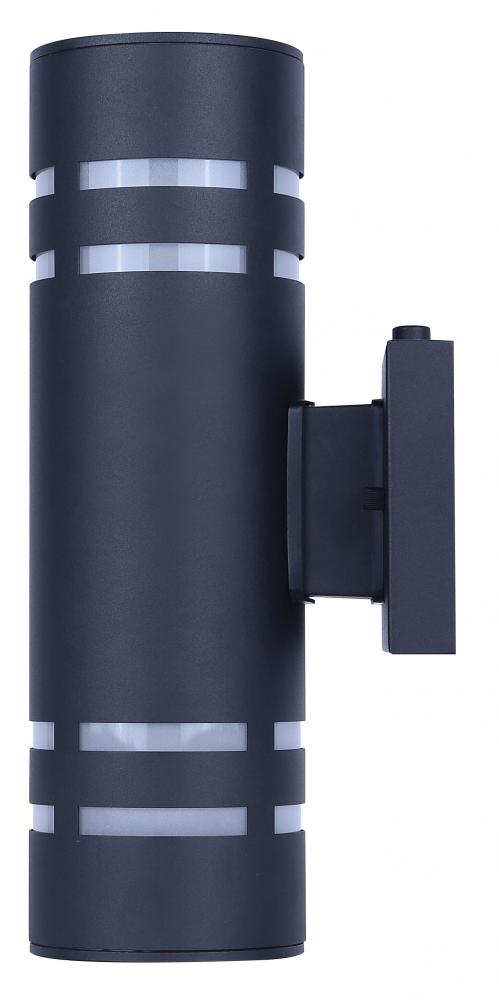 Braxton Outdoor Light